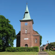 Der Turm der St.-Jacobi-Kirche Hamwarde